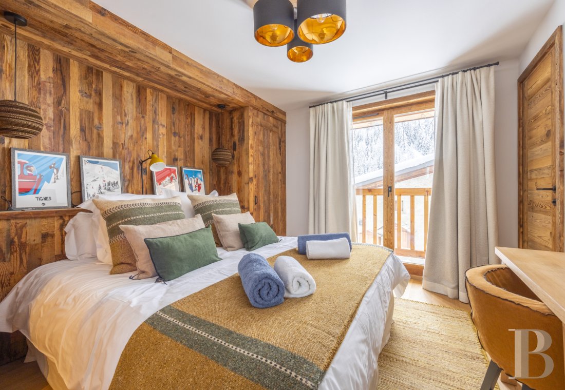 A former village house completely renovated to create a luxurious chalet in Tignes-les-Brévières in Savoie - photo  n°8